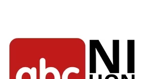 O Curso ABC do Nihongo Funciona? Sim, o Curso ABC do Nihongo funciona. O objetivo principal do curso é capacitar os alunos a se virarem no Japão, fornecendo habilidades práticas para situações cotidianas. Isso inclui atividades como lidar com procedimentos burocráticos na prefeitura, fazer compras no supermercado, utilizar o transporte público (pegar ônibus) e até mesmo lidar com situações relacionadas à saúde, como visitar um hospital. O Curso ABC do Nihongo Vale a Pena? Sim, o Curso ABC do Nihongo vale a pena. O curso abrange tópicos básicos da língua japonesa, com foco especial em vocabulário e frases úteis para situações do dia a dia. Incluir simulações de situações práticas para melhorar a aplicação prática dos conhecimentos adquiridos. A metodologia envolve uma abordagem prática e orientada para situações reais, incentivando os alunos a aplicar o que aprenderam em cenários do cotidiano. Incluir interações práticas, exercícios de role-playing. Para quem o Curso ABC do Nihongo é Bom? O curso é projetado para acomodar alunos de nível iniciante. Isso sugere que é adequado para aqueles que têm pouco ou nenhum conhecimento prévio da língua japonesa.