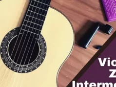 O Curso Violão do Zero ao Intermediário Funciona? Sim, o Curso Violão do Zero ao Intermediário funciona. O curso é uma oportunidade única para músicos violonistas, independentemente do nível de habilidade, desde iniciantes até aqueles que já estão em um estágio intermediário. Ele promete abrir todas as portas necessárias para o desenvolvimento musical e profissional dentro do mundo do violão. O curso se destaca por sua abordagem abrangente, abordando tanto os aspectos teóricos quanto os práticos da música e do violão. Os alunos terão a oportunidade de desenvolver uma base sólida de conhecimento musical, que inclui teoria, técnica e prática instrumental. Isso significa que os participantes aprenderão desde o básico, como postura correta e técnicas de dedilhado, até conceitos mais avançados, como harmonia, arranjos e improvisação. O Curso Violão do Zero ao Intermediário Vale a Pena? Sim, o Curso Violão do Zero ao Intermediário vale a pena. Uma característica interessante é que o curso é adaptável às necessidades individuais dos alunos. Tanto aqueles que estão começando do zero quanto os que já possuem alguma experiência podem encontrar benefícios significativos. Além disso, o curso atende tanto aos violonistas que preferem cordas de aço quanto aos que preferem cordas de nylon, garantindo uma abordagem inclusiva e abrangente. É importante ressaltar que, embora o curso ofereça uma oportunidade valiosa de aprendizado, não há garantias de resultados específicos. Como em qualquer empreendimento educacional, o progresso e o sucesso dependem do esforço e dedicação do aluno. Portanto, aqueles que se comprometem a aproveitar ao máximo o conteúdo oferecido têm maior probabilidade de alcançar seus objetivos musicais. Para quem o Curso Violão do Zero ao Intermediário é Bom? O público-alvo é amplo e diversificado, incluindo tanto aqueles que tocam violão como hobby quanto aqueles que aspiram a se tornar profissionais de destaque nesse instrumento. Desde os que nunca tiveram contato com um violão até os que já possuem certo domínio e desejam aprimorar suas habilidades, todos são bem-vindos.